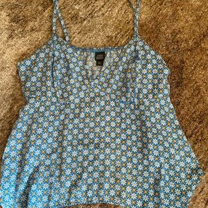 Women’s Size Large Blue Target Top